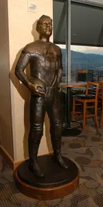 DYFIJGSWMAWZSGH.20041119020024.jpg?