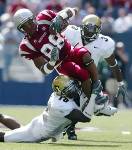 Washington State's Trandon Harvey (88)