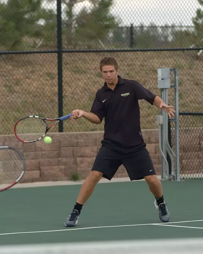 Men's Tennis Falls at National Indoors First Round