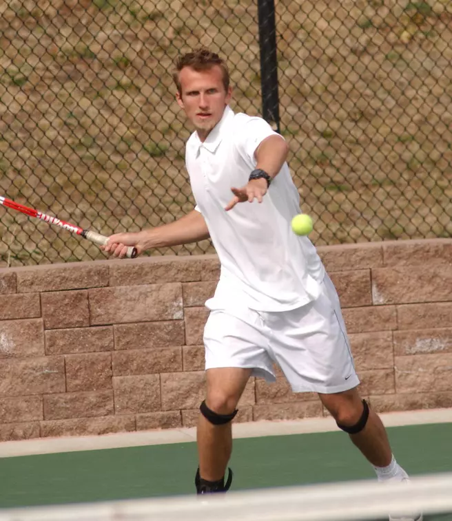 No. 38 Texas Defeats CU Men's Tennis, 6-1