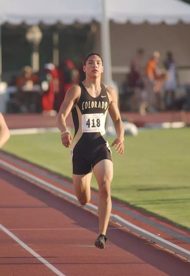 Buffaloes Take First and Second In Relays At AFA