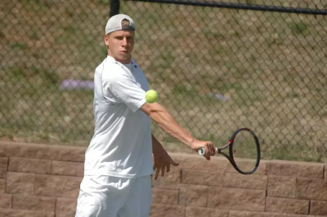 No. 3 Texas Holds On To Defeat CU Men's Tennis, 5-2