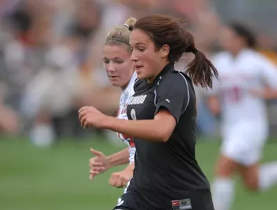Soccer Edges Oklahoma 2-1 in Overtime