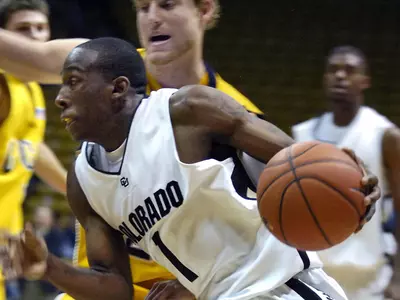 MBB Defeats Colorado Christian, 78-58
