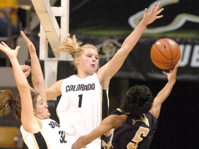 Lady Raiders Ride Into Boulder Wednesday