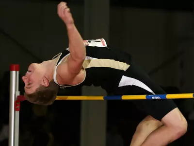 Frank and Von Hagen Shine At Potts Invite