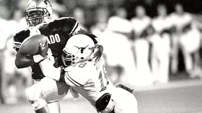 Series Classic: Hagan, Defense Buffalo Texas
