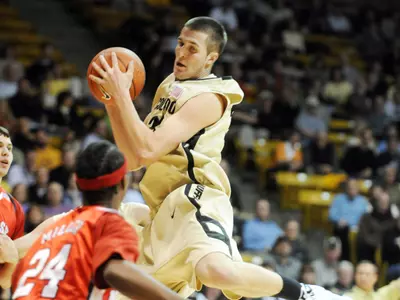 Buffs Edged in Final Seconds, 55-53