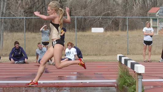 Emma_Coburn_20_16x9.jpg