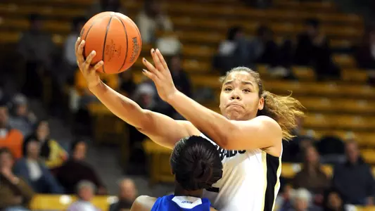 Smith Broadens Horizons With Europe Trip