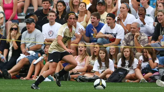 Menachof, Kelly_DU_090409_16x9.jpg