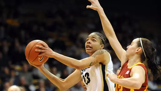 Lacey's Late Surge Buries Buffs