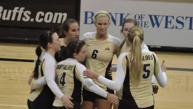 Volleyball Celebrates With Season-Ending Banquet