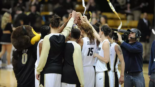 Huddle-16x9.jpg