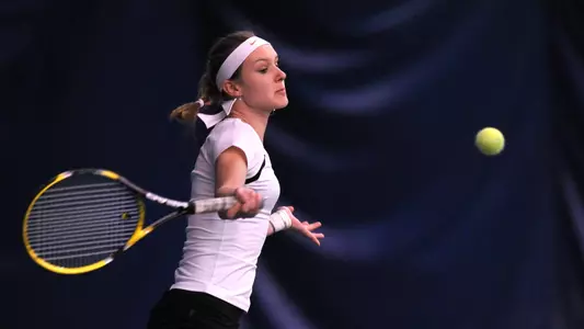 Tennis Falls to Stanford