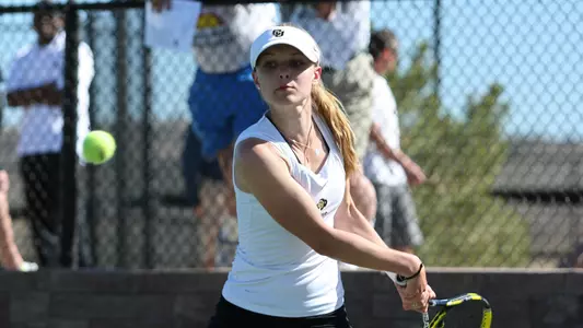 Tennis Fights Through Weather At USAFA Invite
