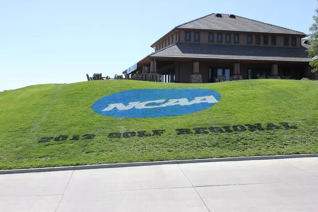 Burlison Paces Cardinal To Lead After First Day Of West Regional