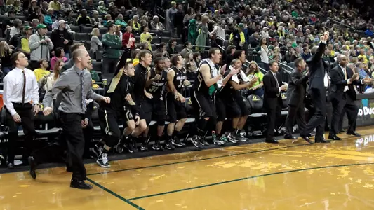 Bench Reacts at Oregon