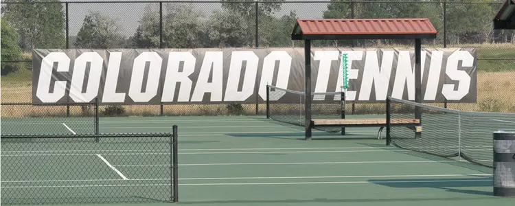 Tennis court banner