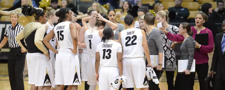 huddle-USCcg.jpg