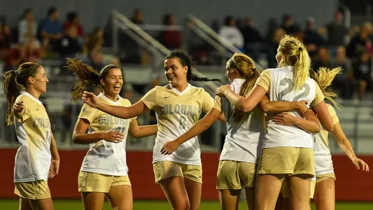 team celebration vs. washington state 2017