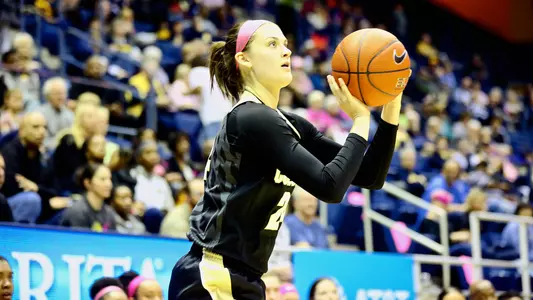 lauren huggins at california 2017