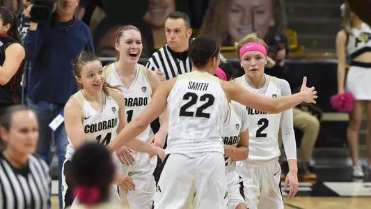 team celebration vs. washington state 2017