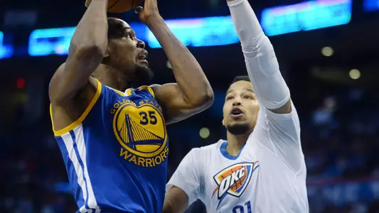 Andre Roberson guarding Kevin Durant