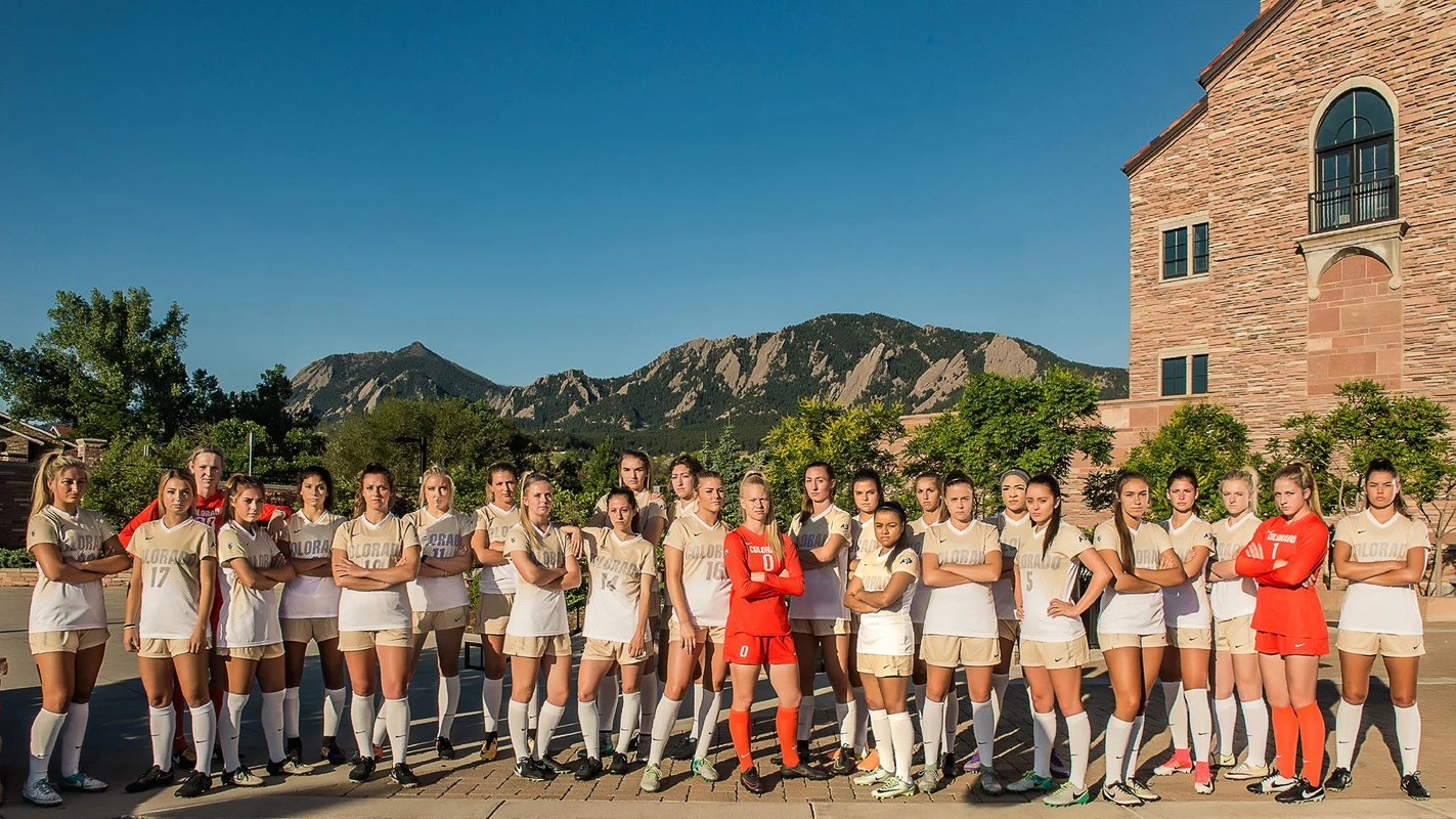 2017 soccer team photo