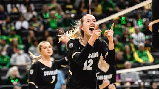 Taylor Simpson cheering at Oregon