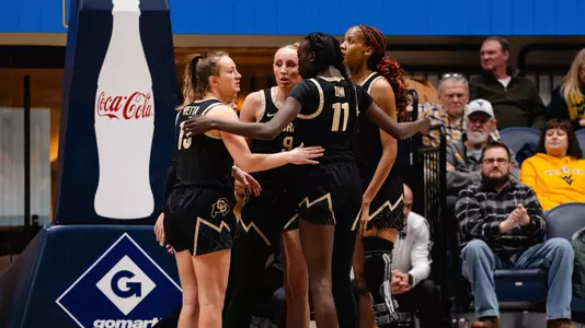 Colorado huddles at WVU