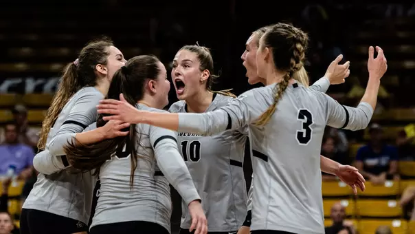 SYdney Jordan Celebration vs. UCF 2025