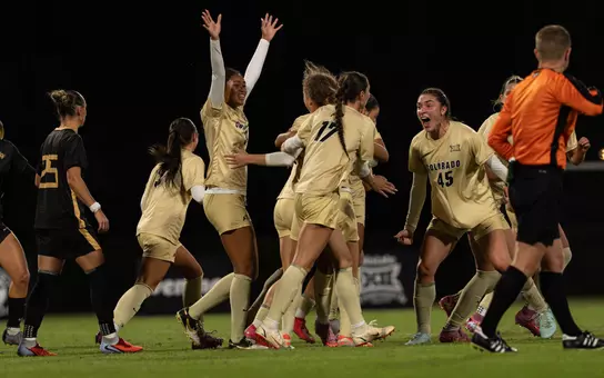Hope Leyba and the Buffs celebrate vs UCF