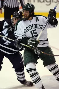 Dartmouth Men's Hockey Edges Vermont, 3-2