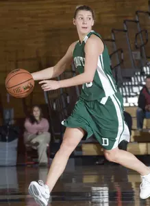 Michigan Beats Dartmouth on Buzzer Beater, 67-65