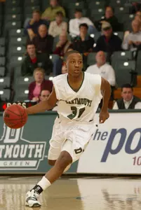 Men's Basketball Drops One to Vermont