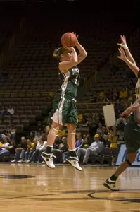 Dartmouth Wins Thriller over Sacred Heart, 53-50