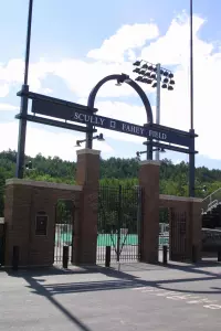 Lacrosse Returns to Scully-Fahey Field