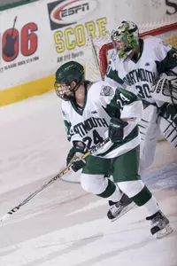 No. 5/6 Women's Hockey Cruises Past Colgate to Remain Unbeaten at Home