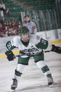 No. 3 Women's Hockey Settles for Tie Against Quinnipiac