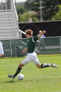 Henderson Lifts Dartmouth Men's Soccer Over Yale, 1-0