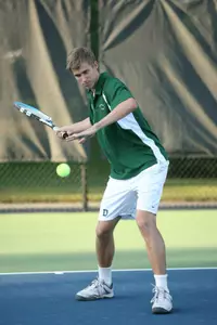 Dartmouth, LMU Undefeated After Day One of Dartmouth Shootout