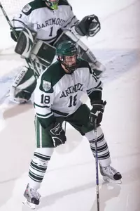 Dartmouth Men's Hockey Falls to League-Leading Yale