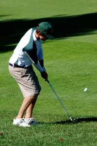 Men's Golf Splits First Two Rounds of Ivy Match Play