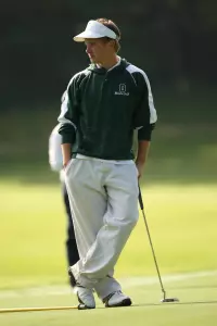 Men Tied for Eighth at Macdonald Cup