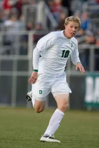 Stony Brook Holds Off Shorthanded Dartmouth, 1-0