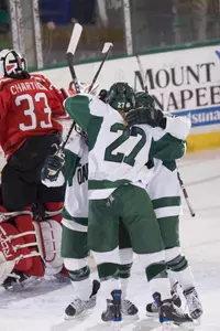 Women's Hockey Poised for Another NCAA Tournament Run