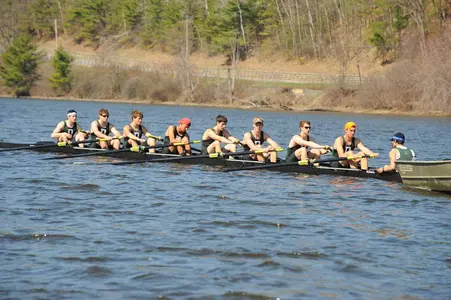 Heavyweight Men Drop Cochrane Cup to Wisconsin, MIT