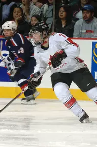 Former Standout Cherie Piper ?06 Featured in The Hockey News