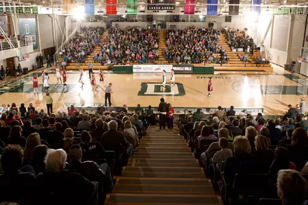 Women's Basketball Hosts Harvard in Season Finale